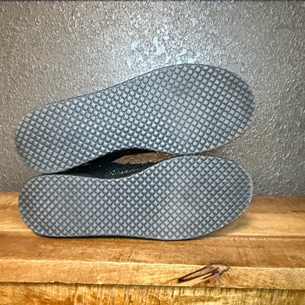 Steve Madden Black Rhinestone Men's Sneakers - Picture 4 of 4